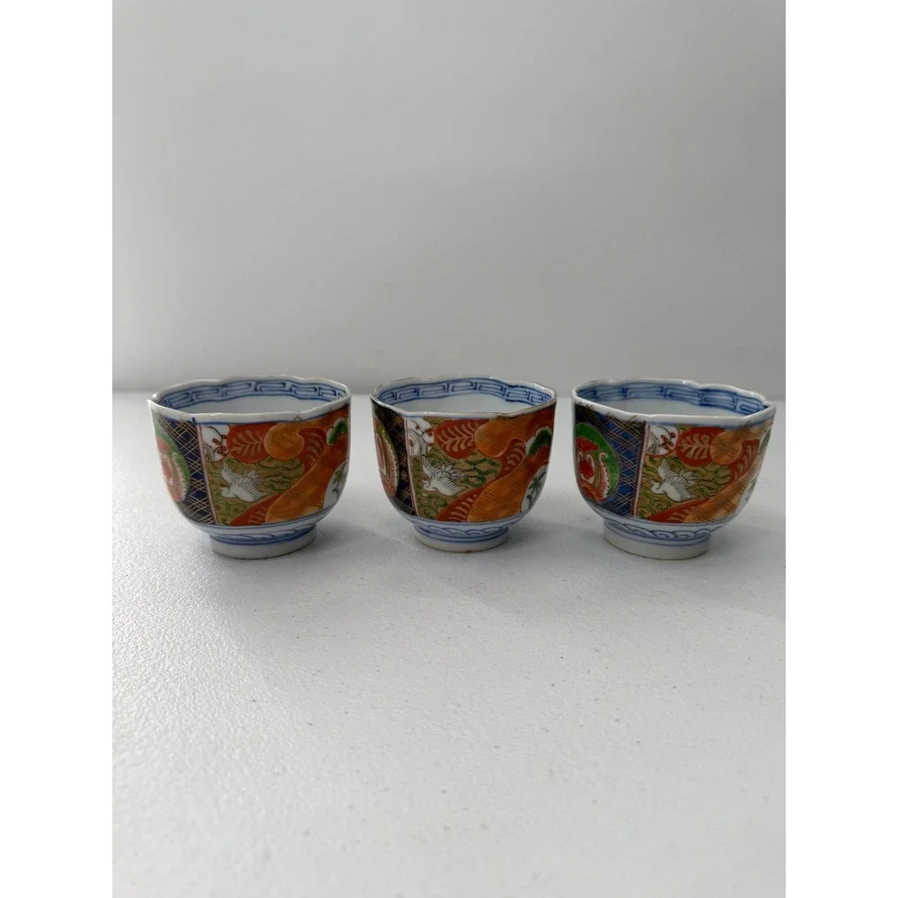 Vintage Japanese Imari Tea Cups Set of 3 Porcelain Crane Floral Scalloped Rim 3